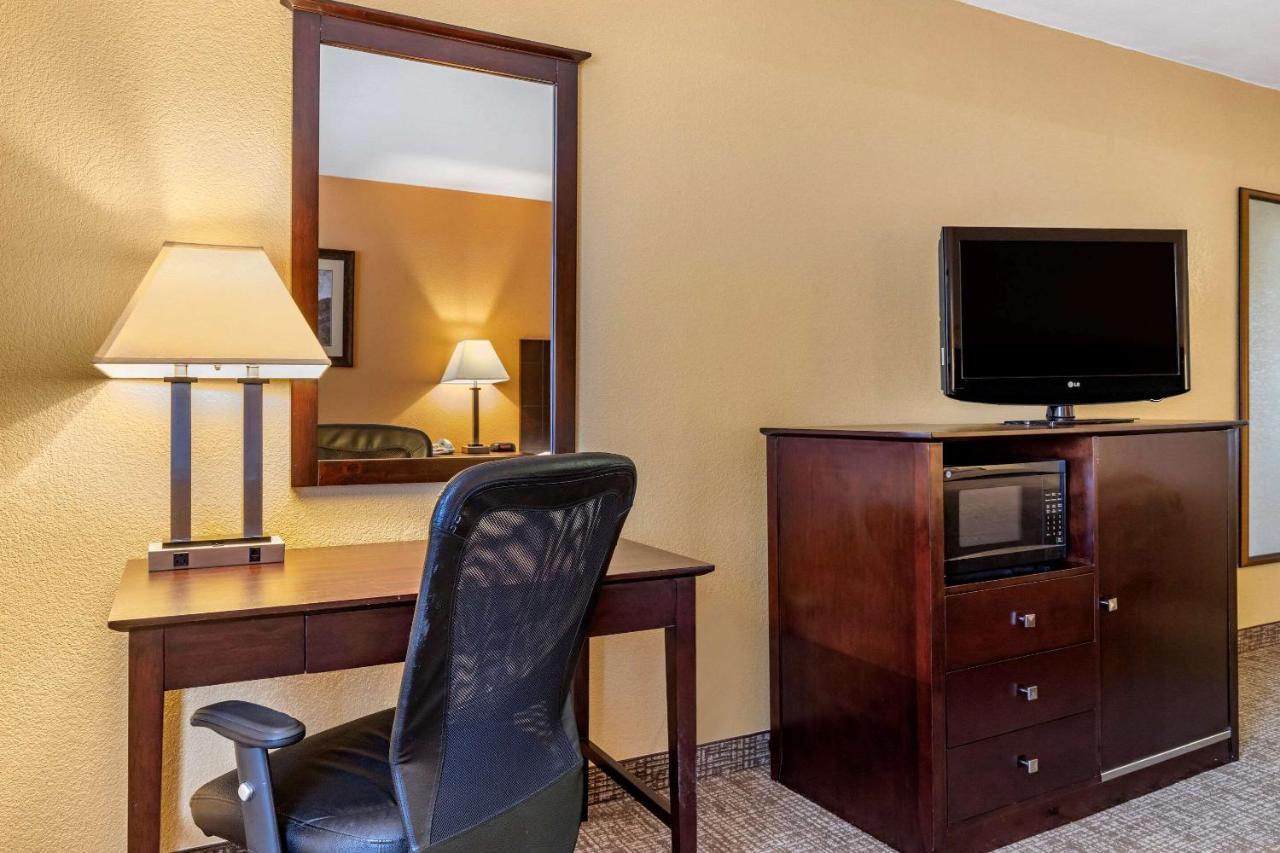 Quality Inn Russellville I-40 Экстерьер фото