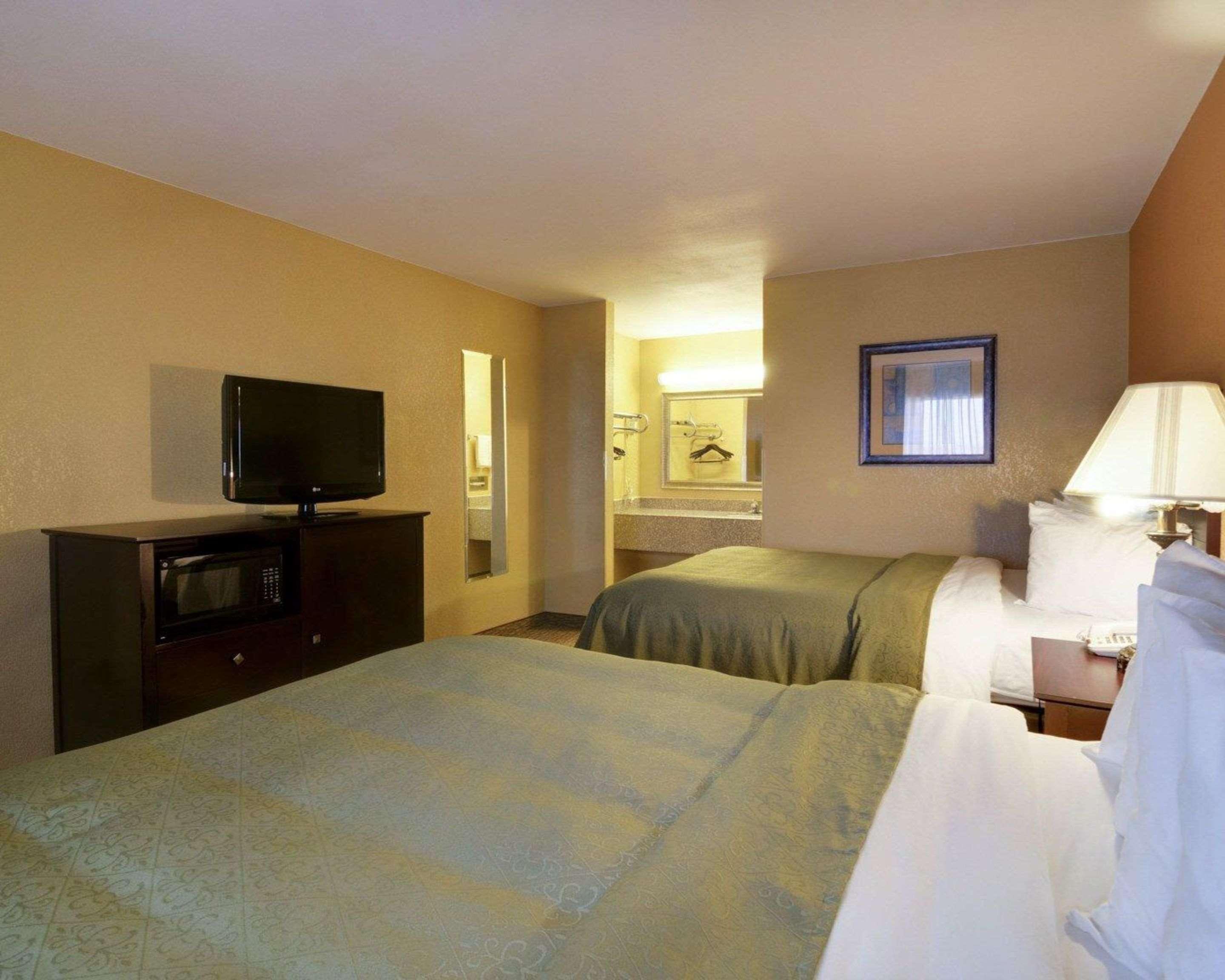 Quality Inn Russellville I-40 Экстерьер фото