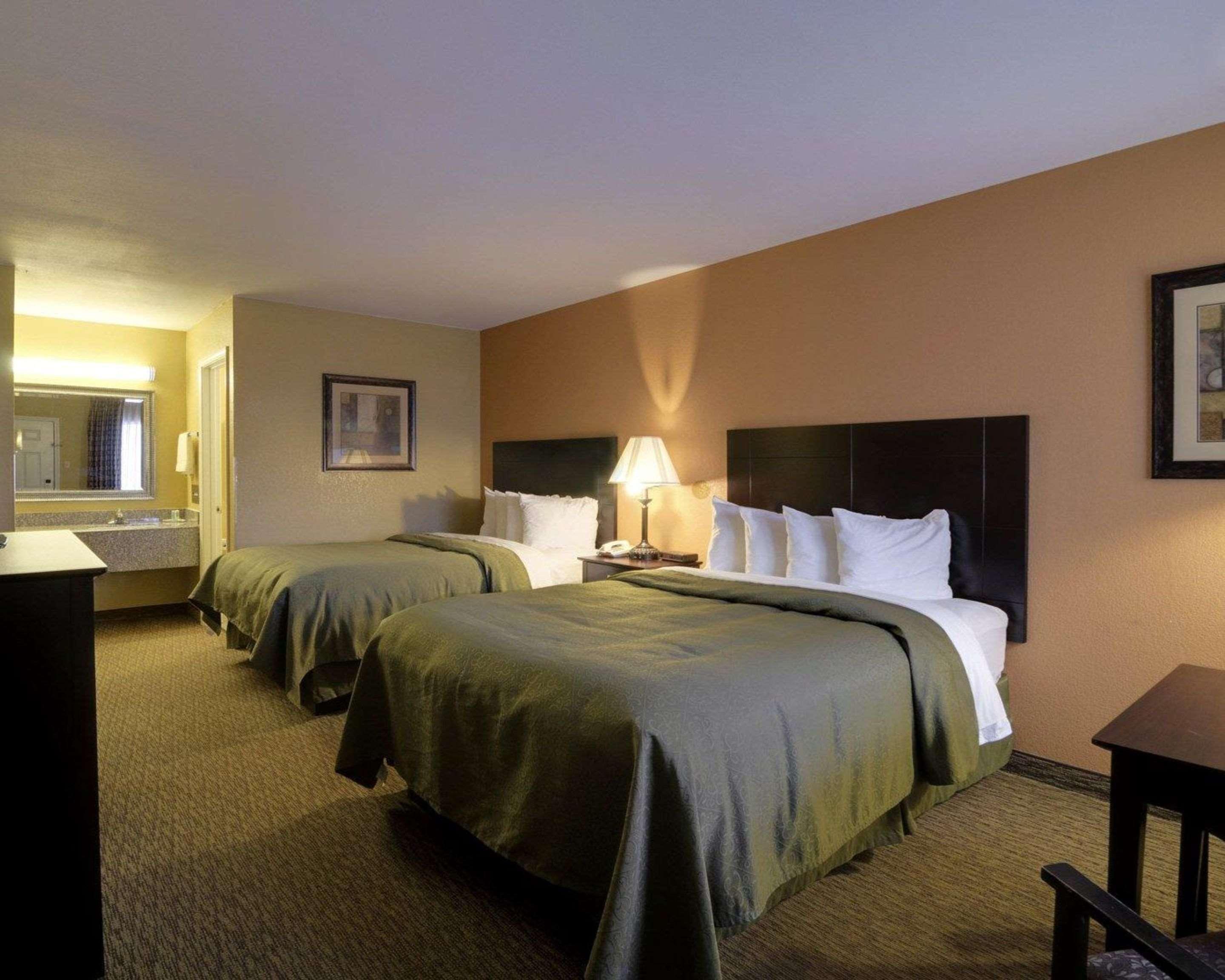 Quality Inn Russellville I-40 Экстерьер фото