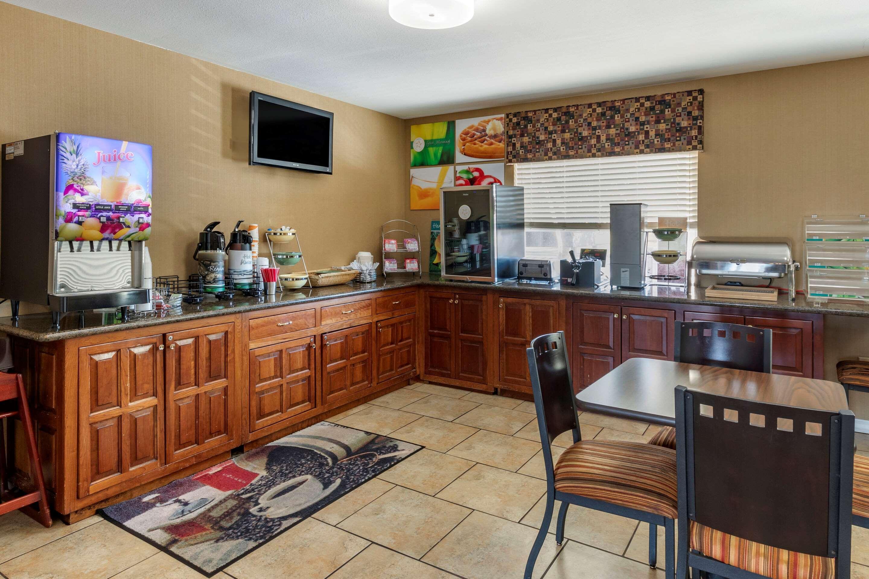 Quality Inn Russellville I-40 Экстерьер фото